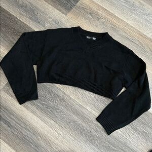 (23) NWOT Dazy Knit Crop Sweater